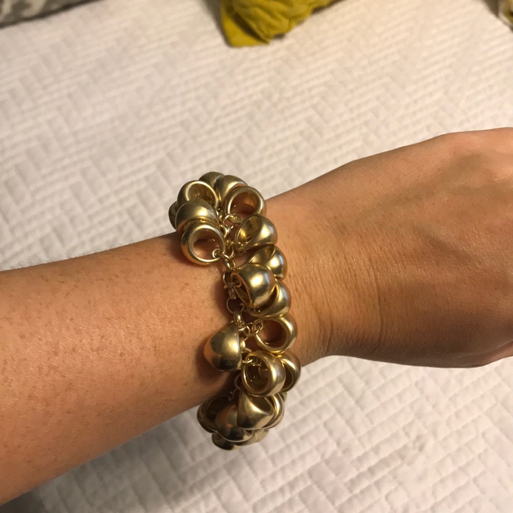 Chunky gold bracelet